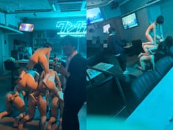 港区のバーで女達に全裸組体操をさせた金持ち経営者が炎上中